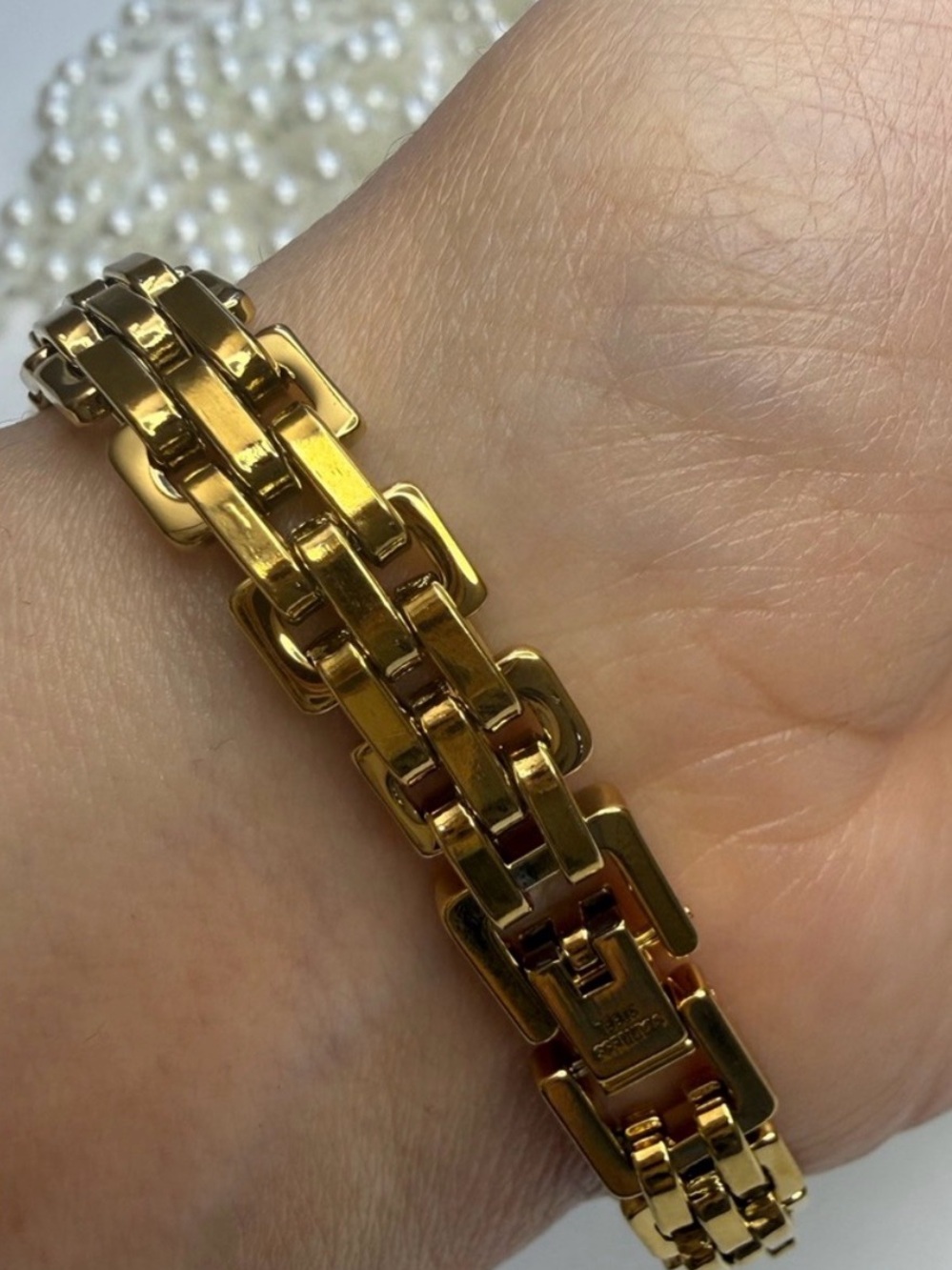 Stainless Steel Bracelet
Waterproof Gold Tone - Picture 5 of 6